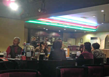 bar03.jpg (243007 バイト)