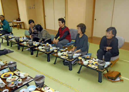 utage02.jpg (695769 バイト)